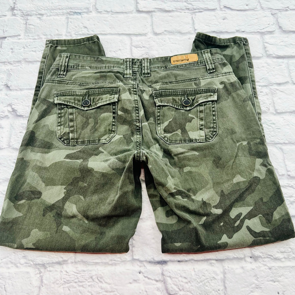 NOT FOR SALE        UNIONBAY Women's Skinny Cargo Utility Pants Size 5 Green - Picture 9 of 9